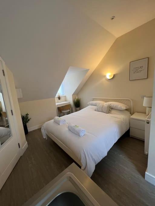 6 Studio Flat, 50M To Airbus Bristol Eksteriør bilde