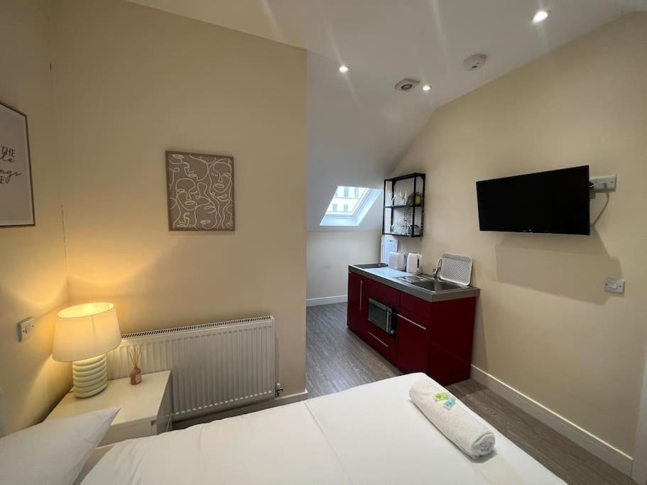 6 Studio Flat, 50M To Airbus Bristol Eksteriør bilde