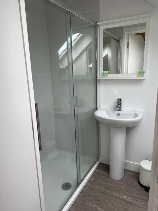 6 Studio Flat, 50M To Airbus Bristol Eksteriør bilde