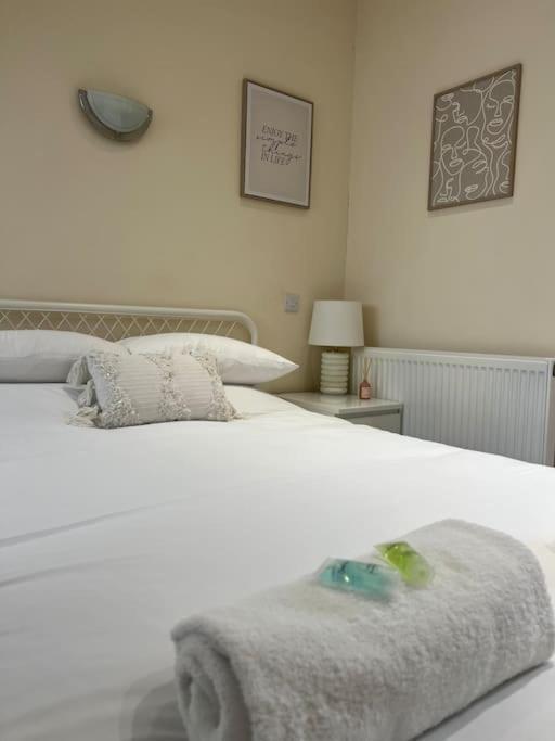 6 Studio Flat, 50M To Airbus Bristol Eksteriør bilde