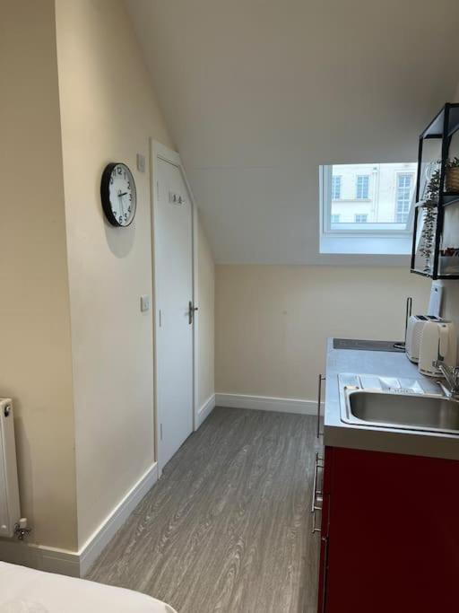 6 Studio Flat, 50M To Airbus Bristol Eksteriør bilde